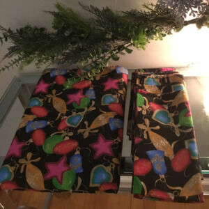 Christmas Tablecloth Black Cotton Bright Bulbs Six Matching Napkins Vintage